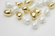 Load image into Gallery viewer, Vintage Chunky Gold and Pearl Statement Drop Earrings
