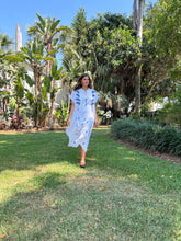 Load image into Gallery viewer, Saguna Embroidered Kaftan