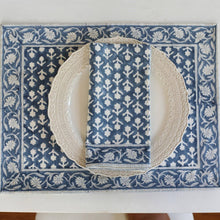 Load image into Gallery viewer, Napkin Charlotte Indigo, Set of 4
