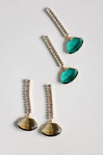 Load image into Gallery viewer, Emerald Swingy Diamond Drops