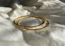Load image into Gallery viewer, Gold Filled Hammered Bangle
