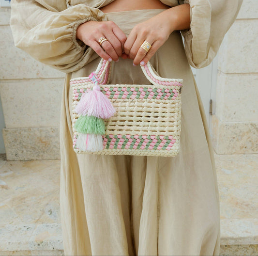 Palm Net Yatzil in Rose / Garden