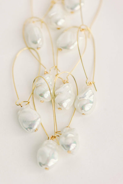 Natural Pearl Minimalist Threader Earrings