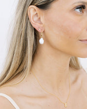 Load image into Gallery viewer, Mother of Pearl Gold Drop Earrings