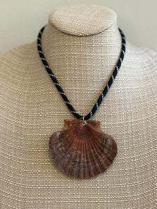 Paracord Necklace with Seashell Pendent