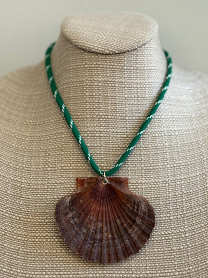 Paracord Necklace with Seashell Pendent