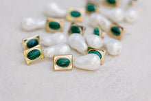 Load image into Gallery viewer, Vintage Square Malachite and Natural Pearl Drop Earrings