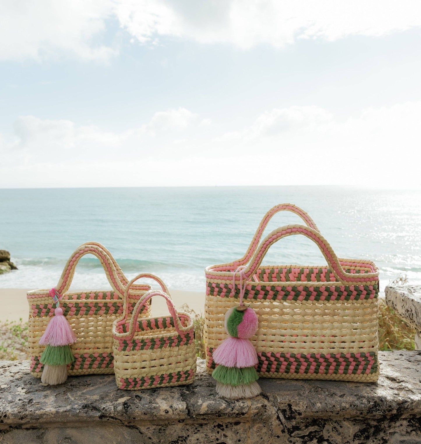 Palm Net Yatzil in Rose / Garden