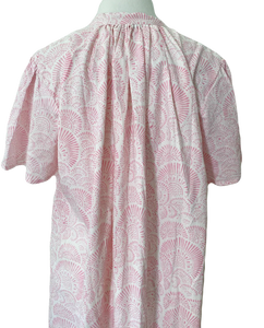 sabine shirt dress en soft pink blooms